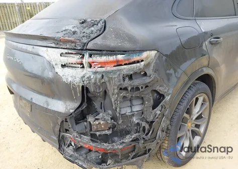 2020 Porsche Cayenne Coupe Turbo z USA, uszkodzony, nr VIN WP1BF2AY6LDA65552